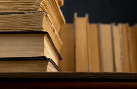 Fenix books, editorial de fantasía y magia en Gijón.