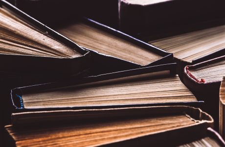 Fenix books, editorial de fantasía y magia en Oviedo.